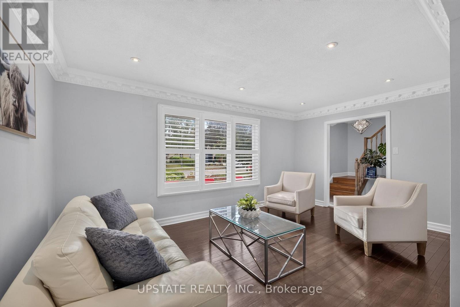 221 Cedarwoods Crescent, Kitchener, Ontario  N2C 2K1 - Photo 6 - X13854436