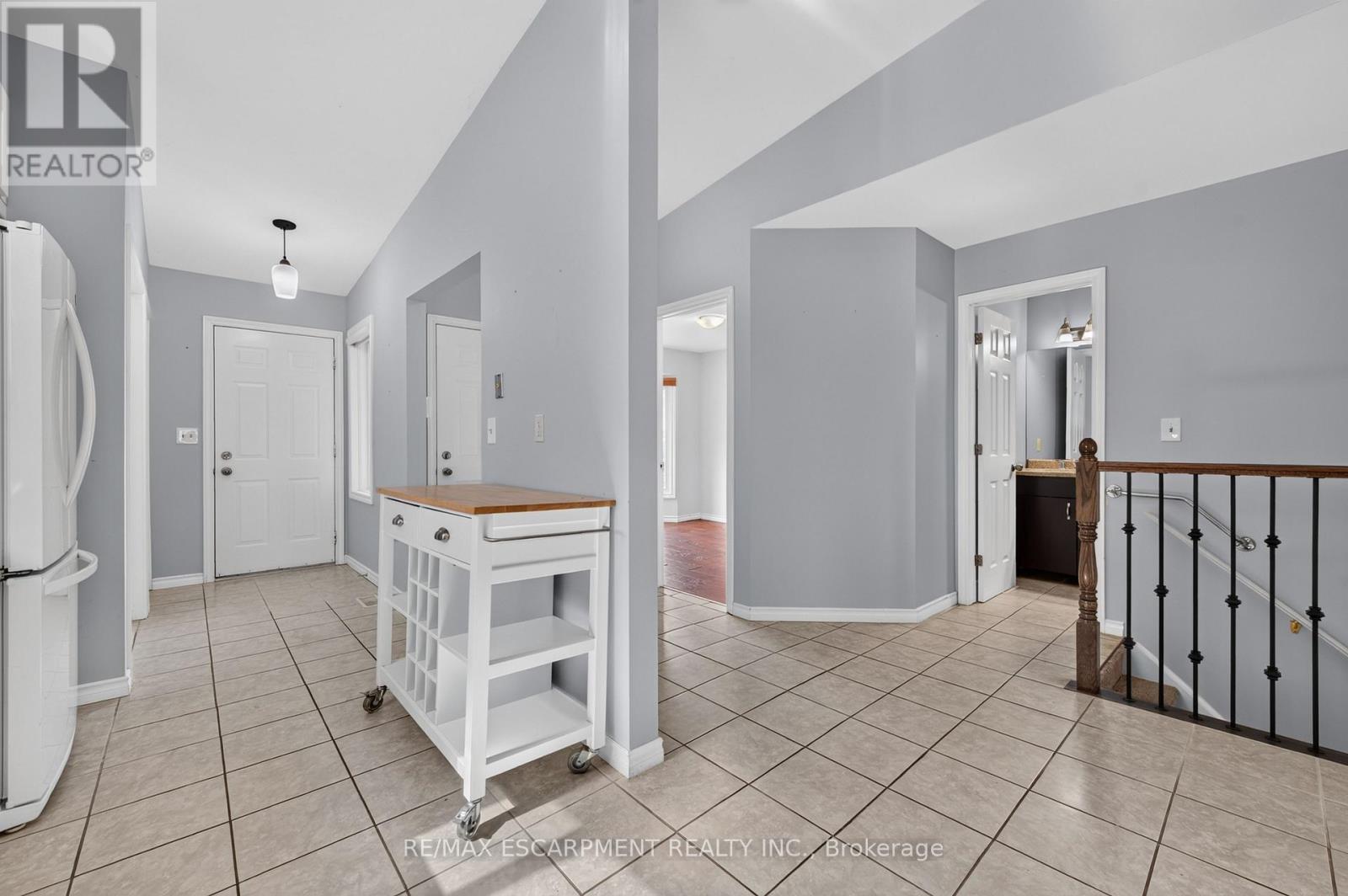 4459 Christopher Court, Lincoln, Ontario  L3J 0E1 - Photo 13 - X13854458