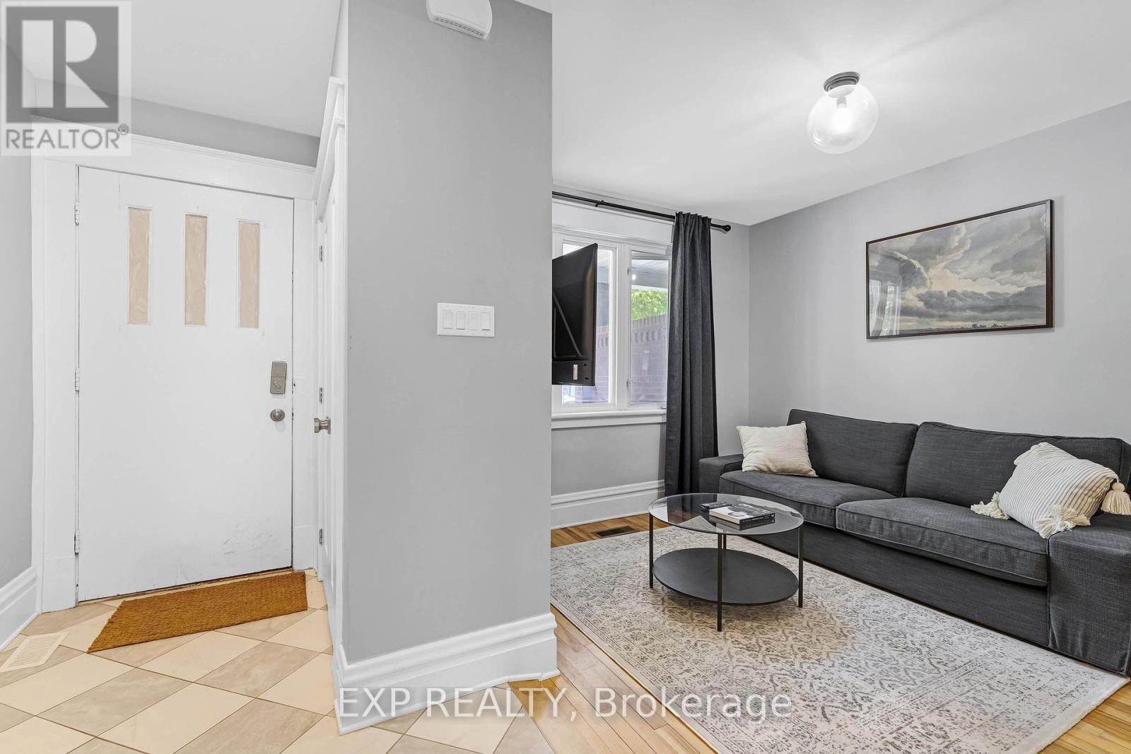 119 Hopewell Avenue, Ottawa, Ontario  K1S 2Z2 - Photo 3 - X13643858