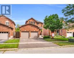 22 MCCULLOUGH CRESCENT, Halton Hills, Ontario
