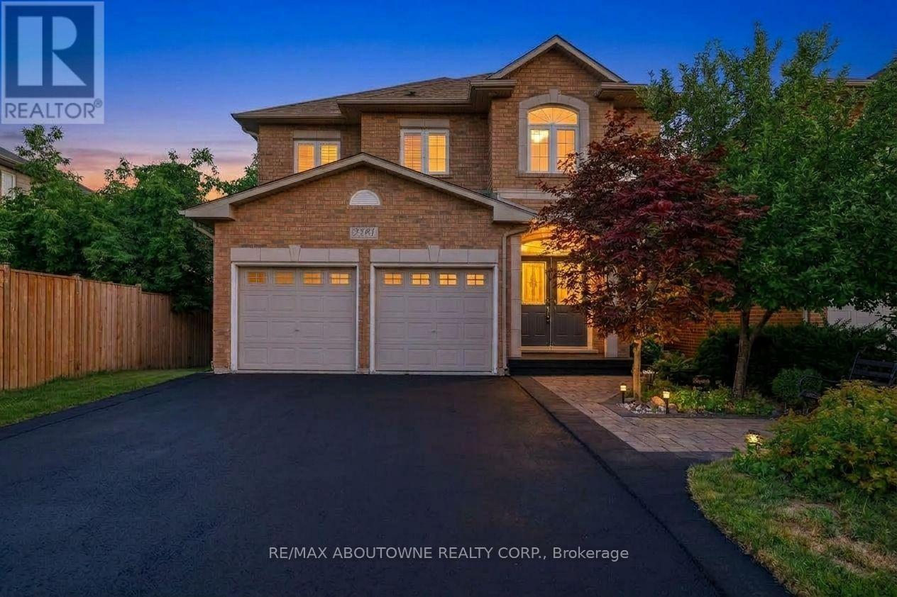 2381 GRAND OAK TRAIL, Oakville, Ontario