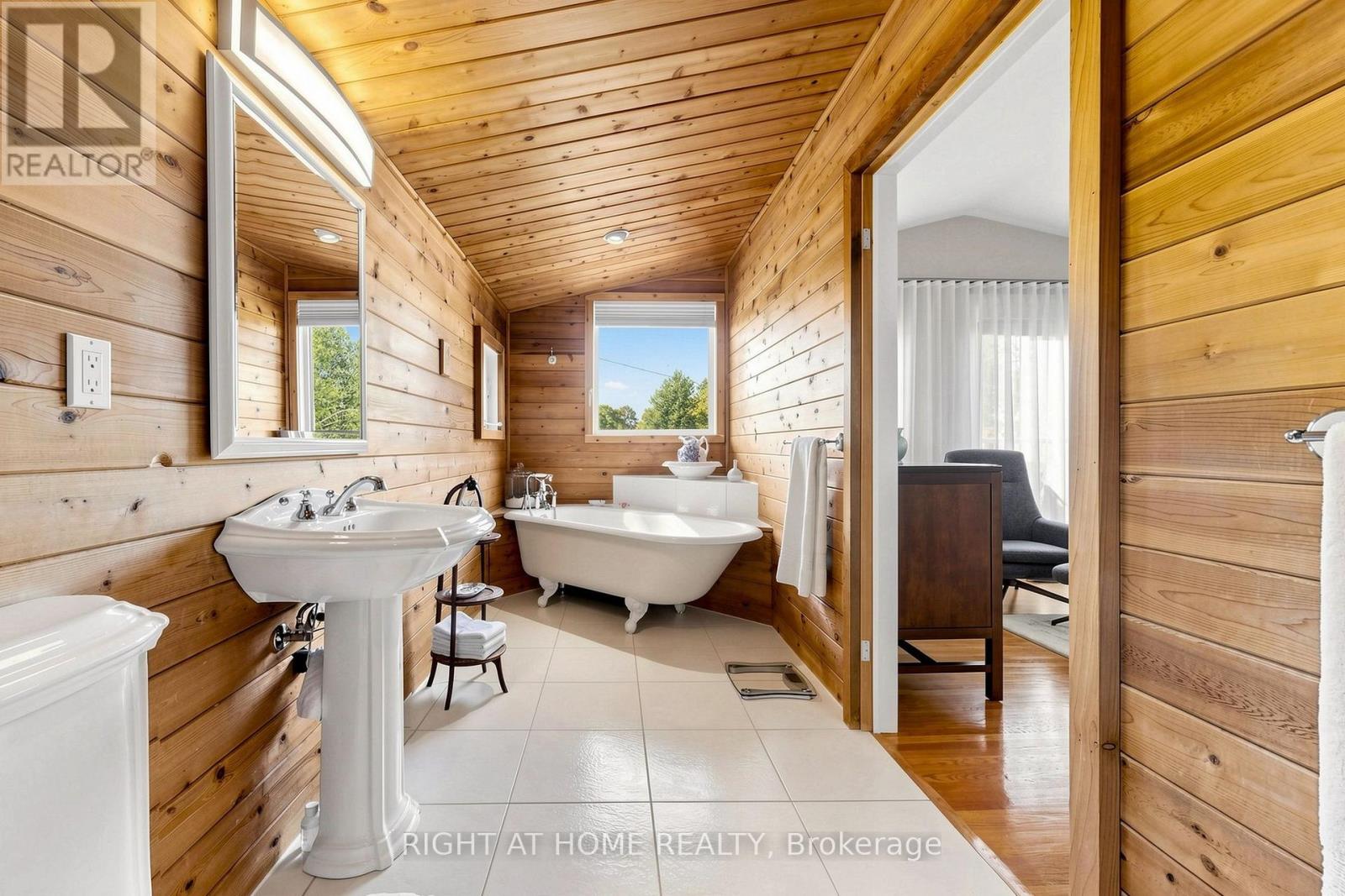 4 Grovetree Road, Toronto, Ontario  M9V 2Y2 - Photo 20 - W13836574