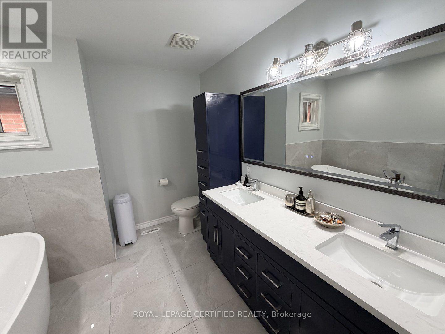 5967 Cherrywood Place, Mississauga, Ontario  L5M 4Z6 - Photo 13 - W13852008