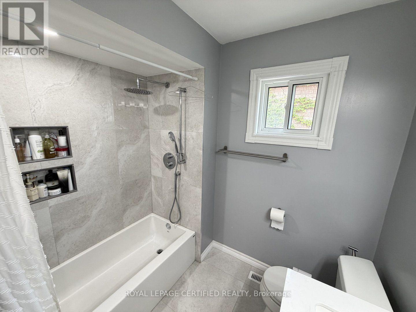 5967 Cherrywood Place, Mississauga, Ontario  L5M 4Z6 - Photo 16 - W13852008
