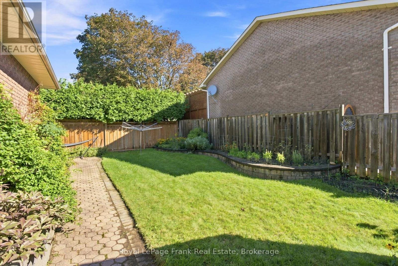 86 Cherry Blossom Crescent, Clarington, Ontario  L1E 1H1 - Photo 32 - E13854480