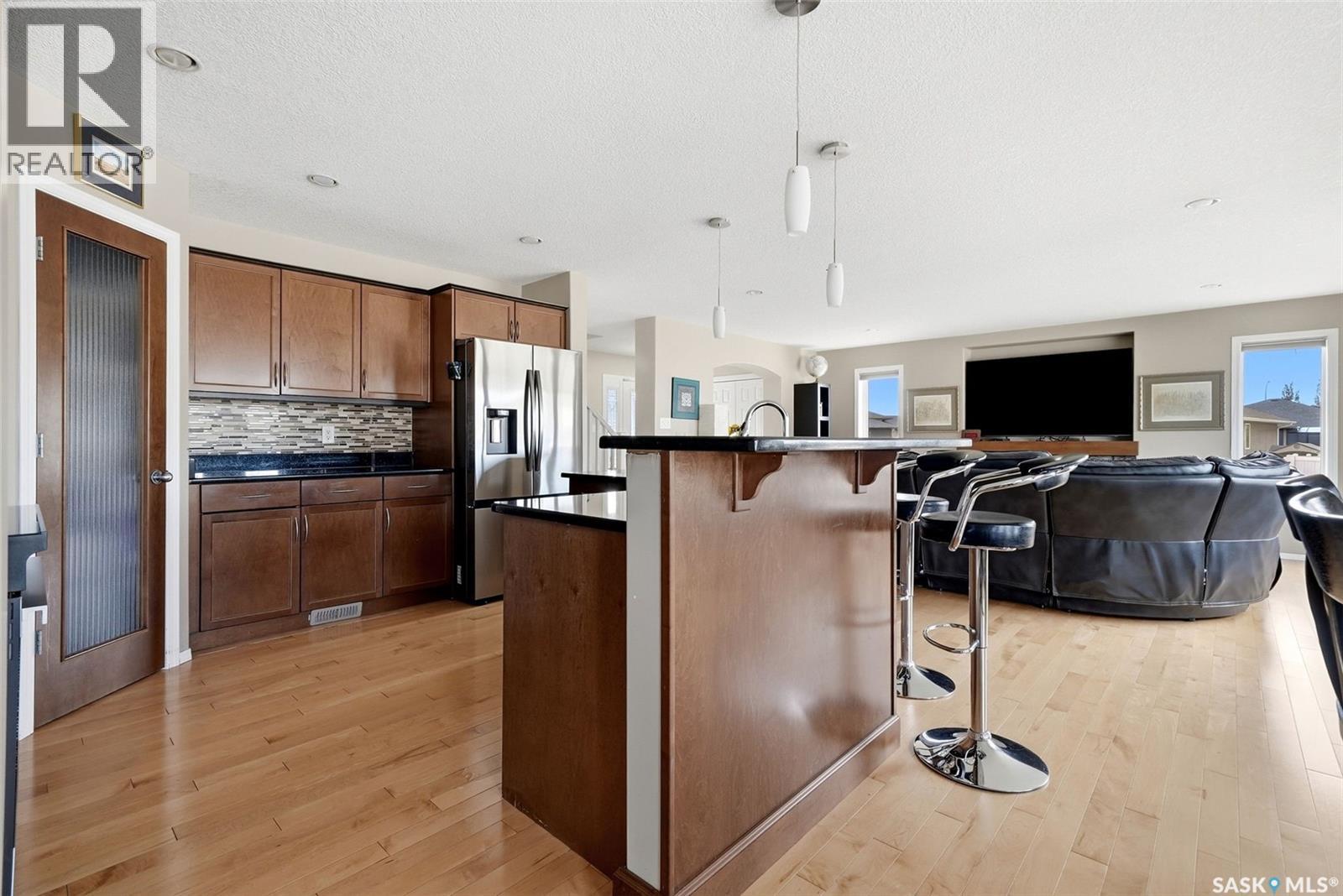 8097 Wascana Gardens Crescent, Regina, Saskatchewan  S4V 1G2 - Photo 9 - SK049968