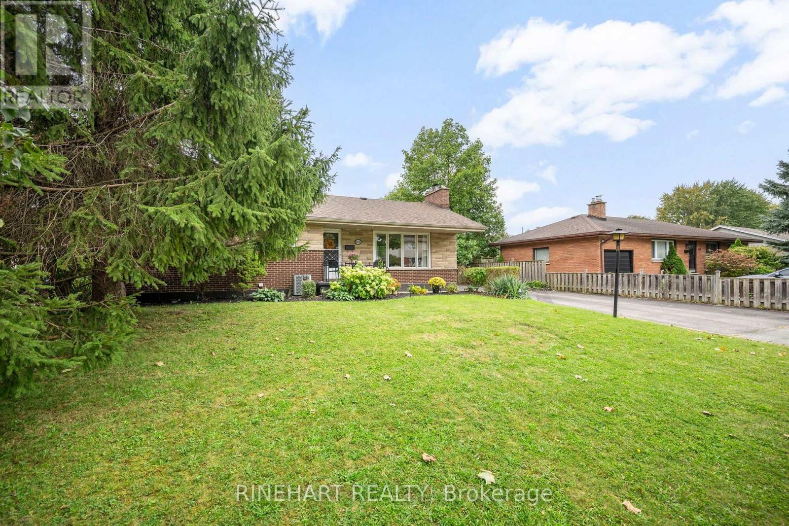 311 Burlington Crescent, London South, Ontario  N5Z 3G6 - Photo 3 - X13854572