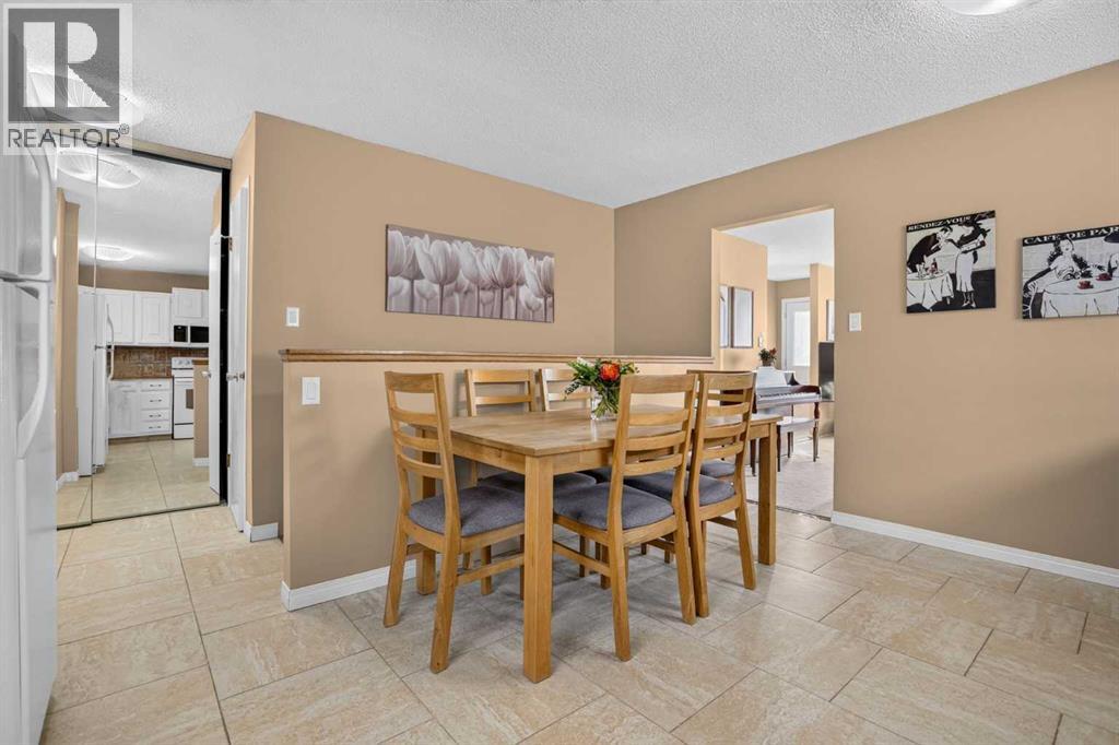 172 Queensland Road Se, Calgary, Alberta  T2J 3S2 - Photo 13 - A2333562