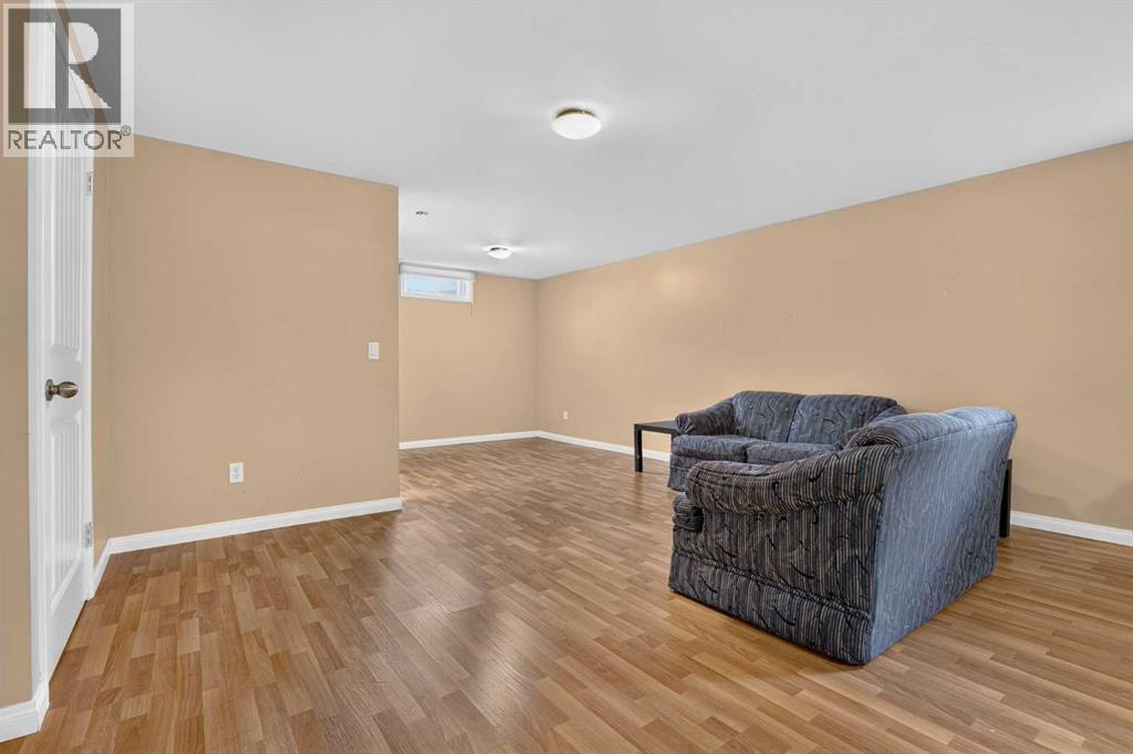 172 Queensland Road Se, Calgary, Alberta  T2J 3S2 - Photo 30 - A2333562