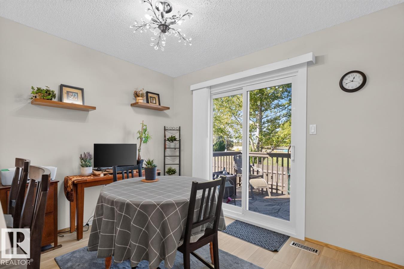 10860 11 Av Nw, Edmonton, Alberta  T6J 6H8 - Photo 13 - E4511407