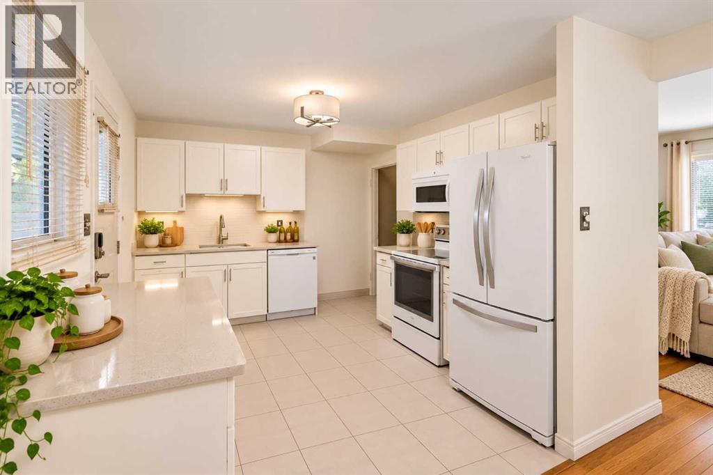 554 Killarney Glen Court Sw, Calgary, Alberta  T3E 7H4 - Photo 5 - A2348758