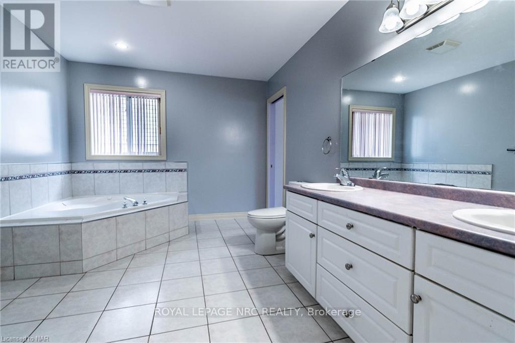 7005 Kelly Drive, Niagara Falls, Ontario  L2H 3J9 - Photo 14 - X13854472