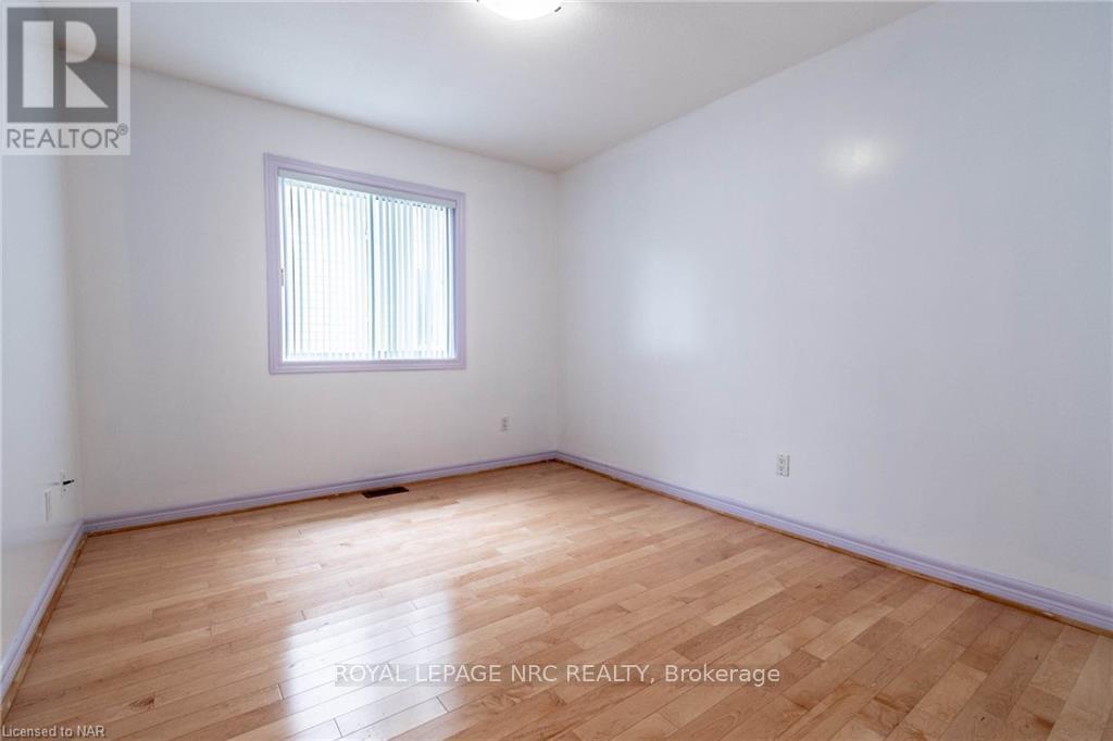 7005 Kelly Drive, Niagara Falls, Ontario  L2H 3J9 - Photo 15 - X13854472