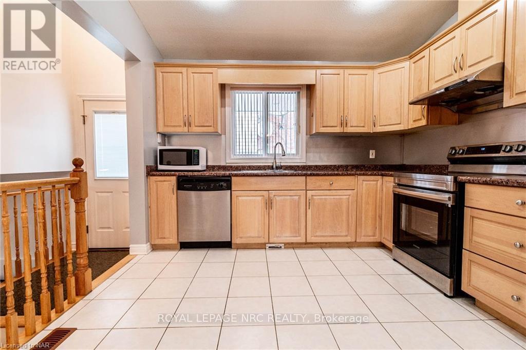 7005 Kelly Drive, Niagara Falls, Ontario  L2H 3J9 - Photo 25 - X13854472
