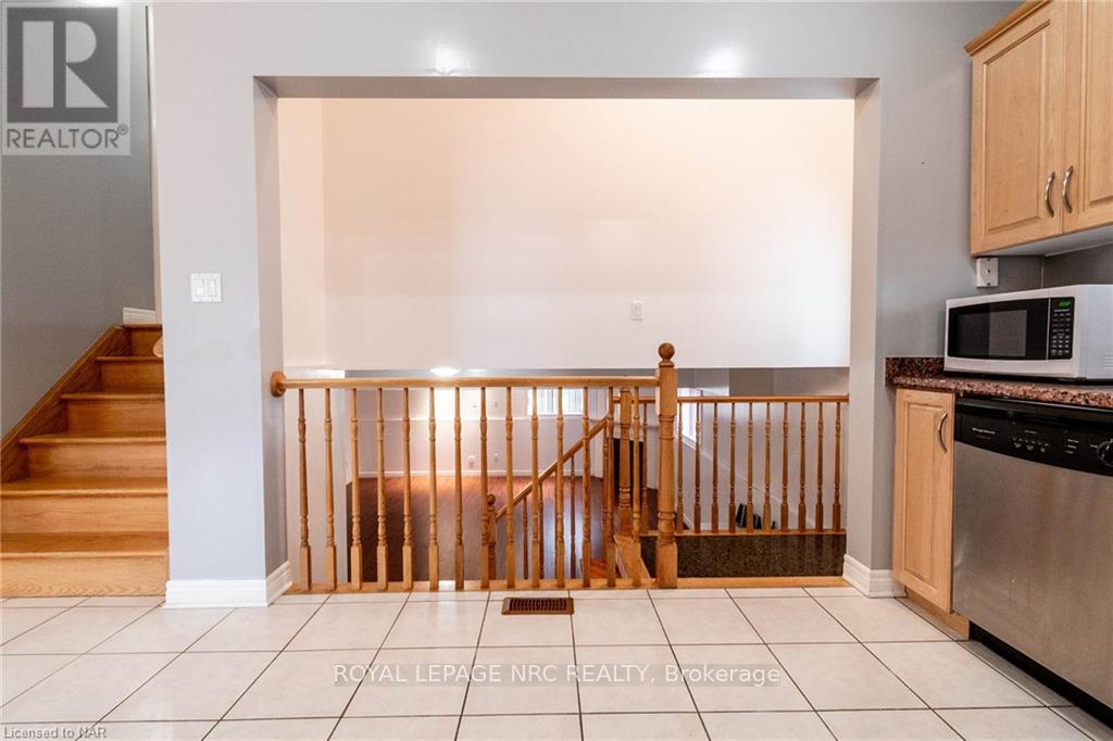 7005 Kelly Drive, Niagara Falls, Ontario  L2H 3J9 - Photo 26 - X13854472