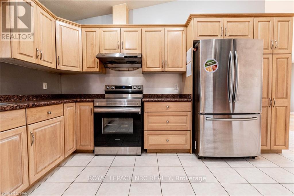 7005 Kelly Drive, Niagara Falls, Ontario  L2H 3J9 - Photo 27 - X13854472