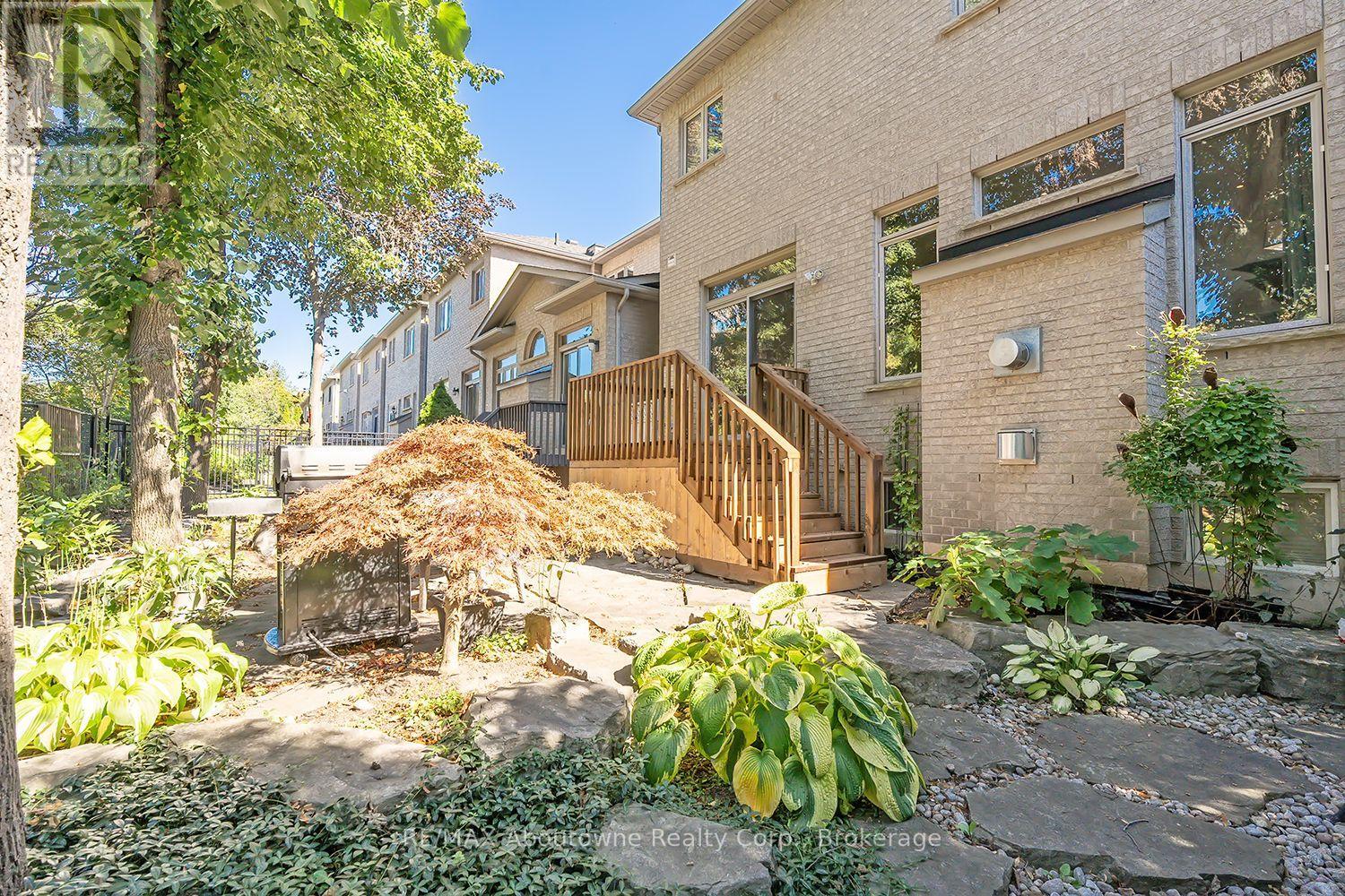 2351 Woodfield Road, Oakville, Ontario  L6H 6Y6 - Photo 30 - W13854538