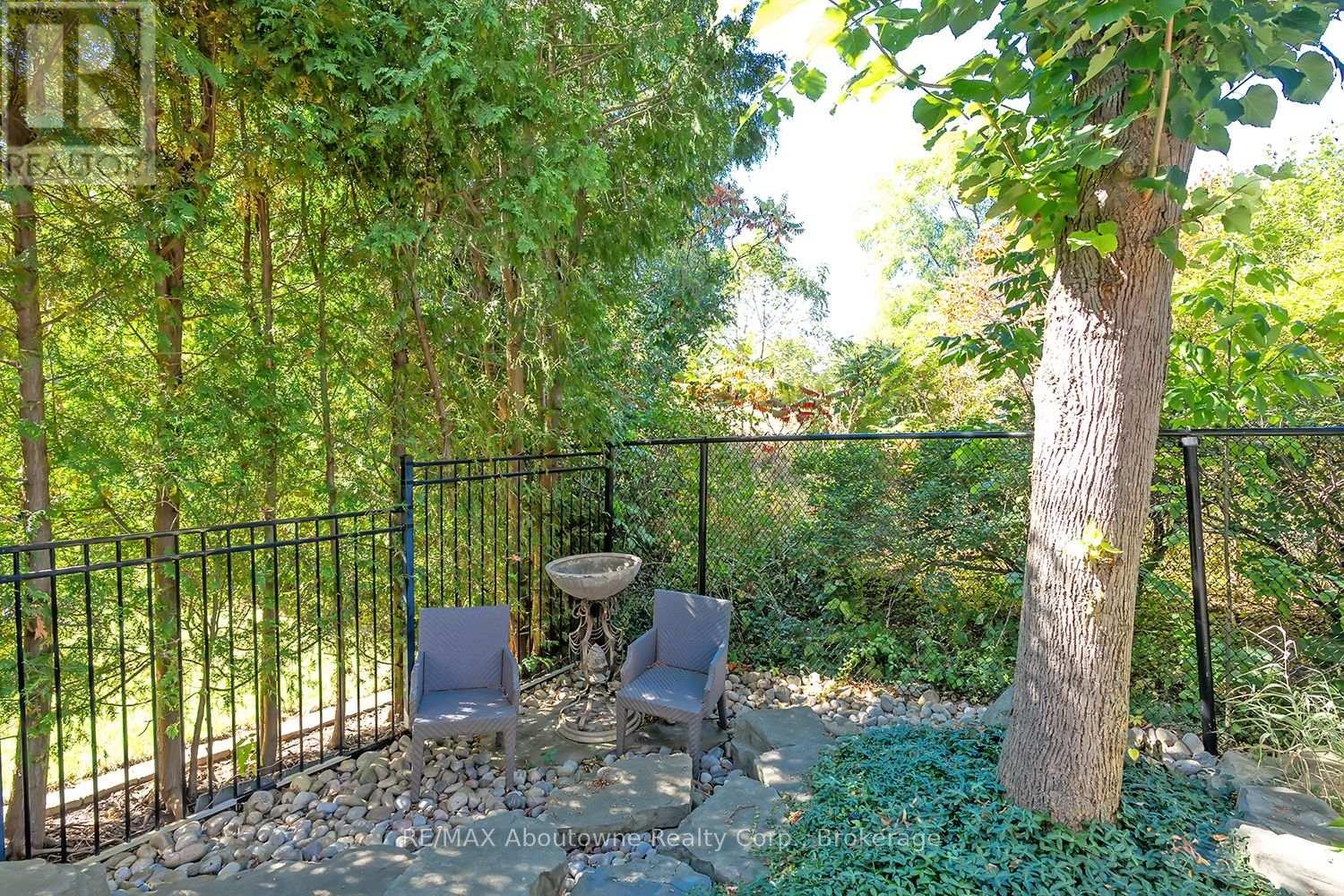 2351 Woodfield Road, Oakville, Ontario  L6H 6Y6 - Photo 34 - W13854538
