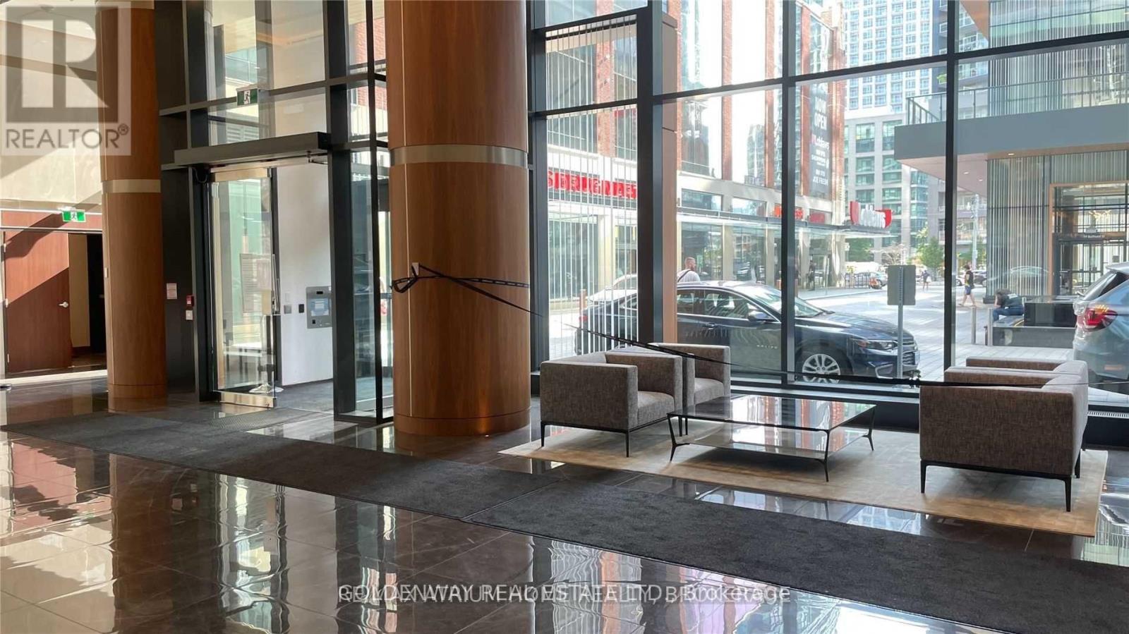 909 - 17 Bathurst Street, Toronto, Ontario  M5V 0N1 - Photo 3 - C13854554