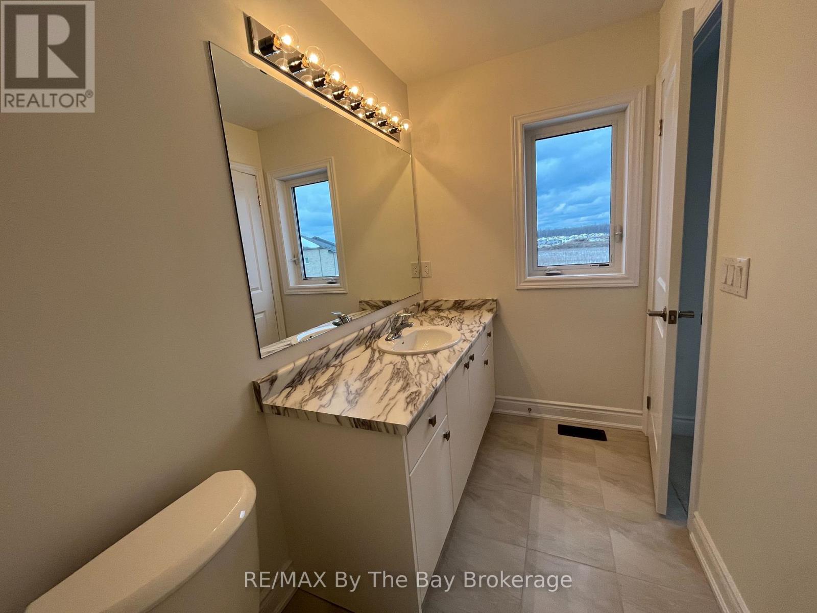 17 Carriage Lane, Wasaga Beach, Ontario  L9Z 0M5 - Photo 12 - S13854490
