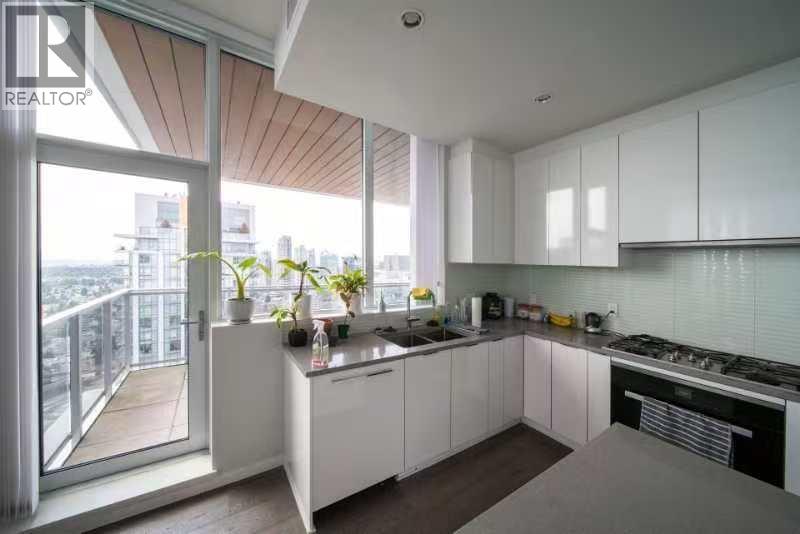 6638 DUNBLANE AVENUE, burnaby, British Columbia