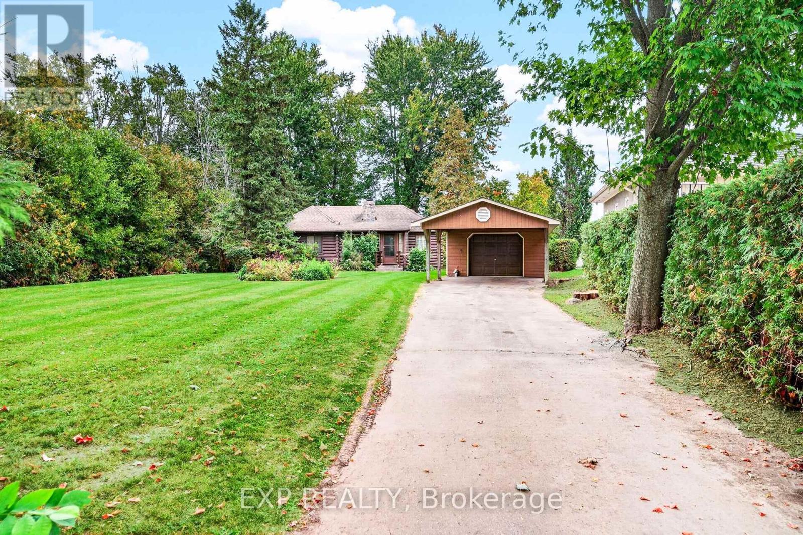 607 Duclos Point Road, Georgina, Ontario  L0E 1N0 - Photo 2 - N13854582