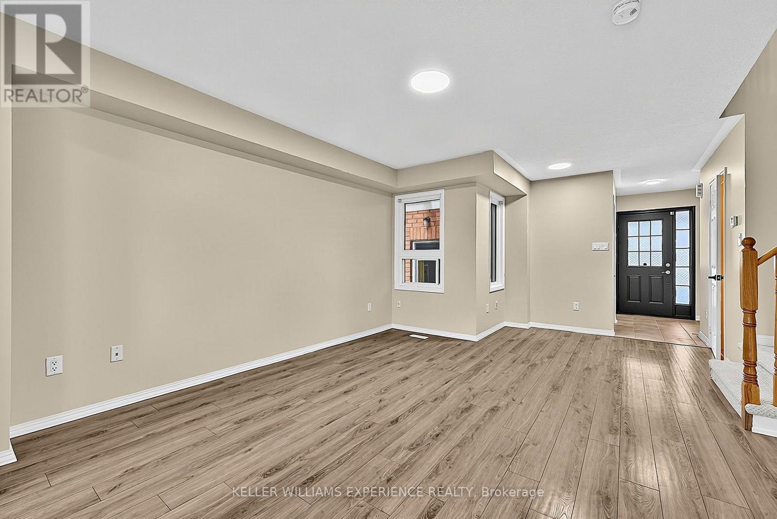 78 Commonwealth Road, Barrie (Innis-Shore), Ontario  L4M 0C9 - Photo 11 - S13854562