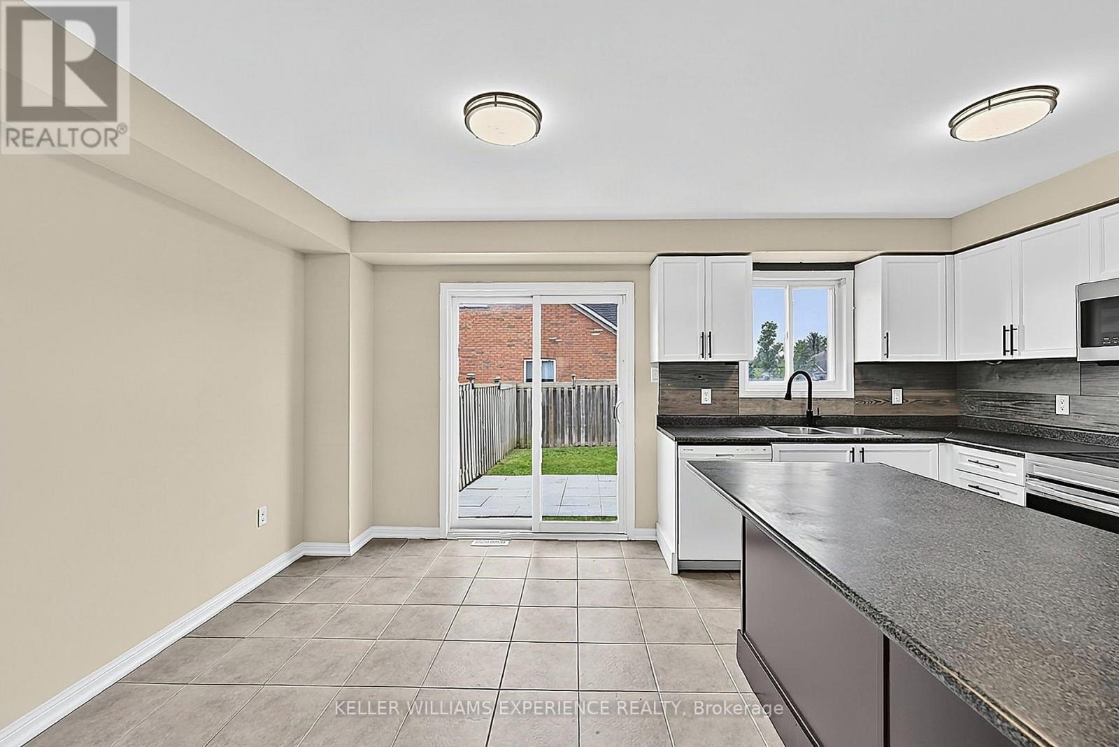 78 Commonwealth Road, Barrie (Innis-Shore), Ontario  L4M 0C9 - Photo 17 - S13854562