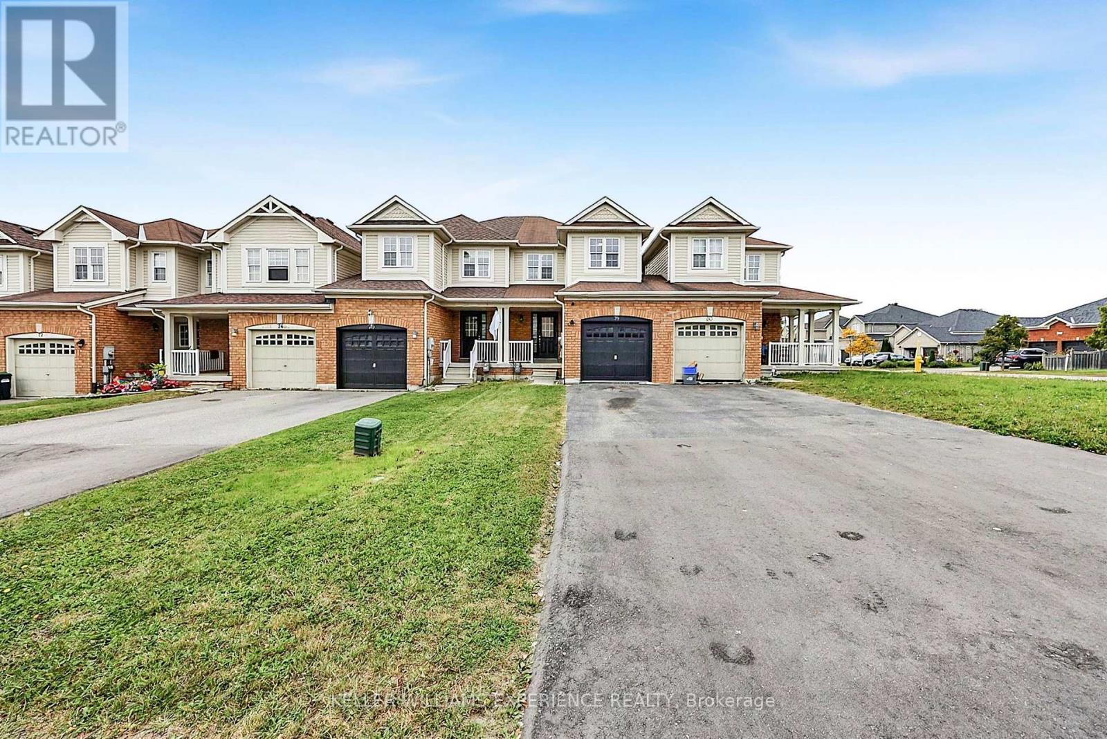 78 Commonwealth Road, Barrie (Innis-Shore), Ontario  L4M 0C9 - Photo 2 - S13854562