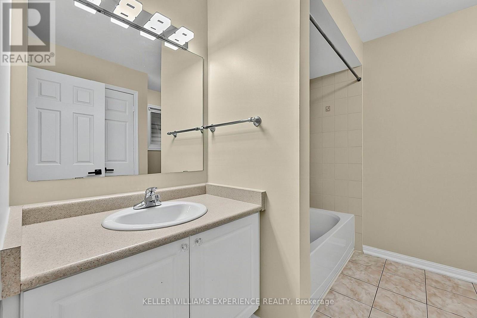 78 Commonwealth Road, Barrie (Innis-Shore), Ontario  L4M 0C9 - Photo 32 - S13854562