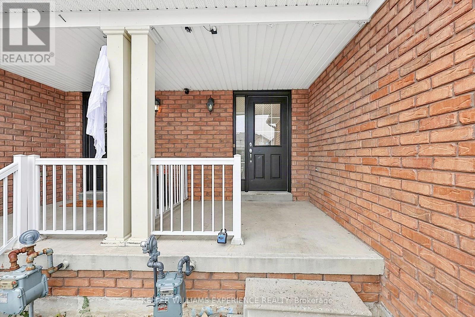 78 Commonwealth Road, Barrie (Innis-Shore), Ontario  L4M 0C9 - Photo 4 - S13854562