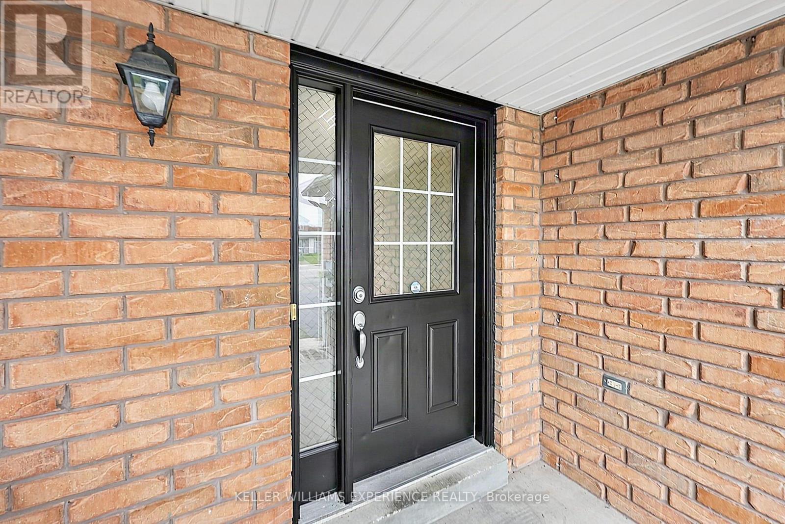 78 Commonwealth Road, Barrie (Innis-Shore), Ontario  L4M 0C9 - Photo 6 - S13854562