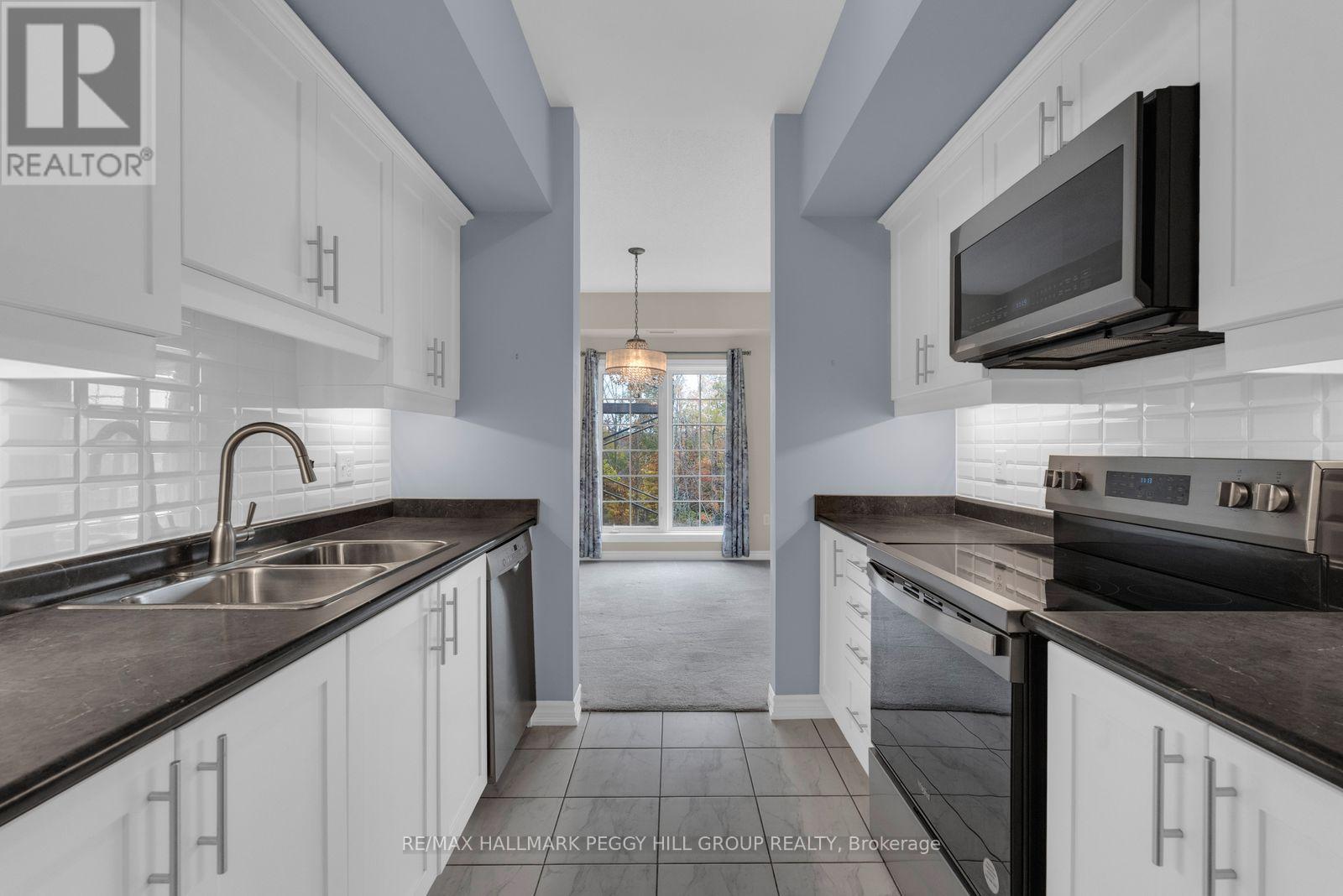 212 - 5 Greenwich Street, Barrie (Ardagh), Ontario  L4N 7Y8 - Photo 5 - S13854652
