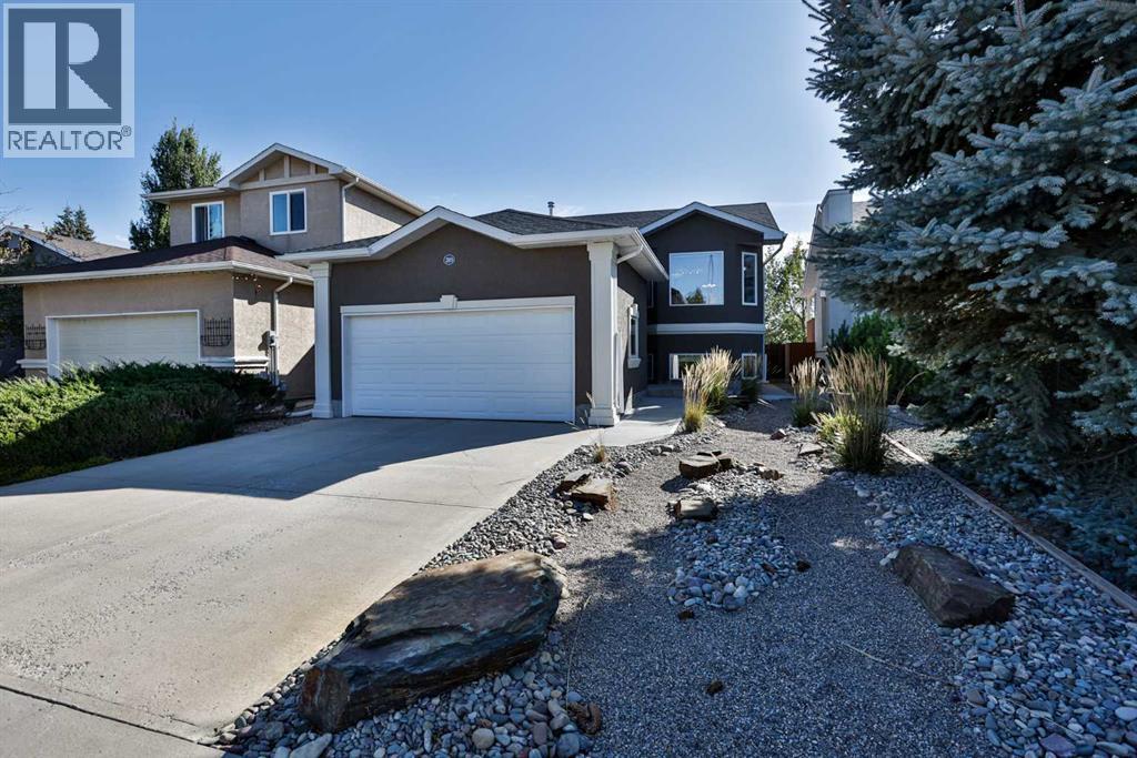 203 Blackfoot Circle W