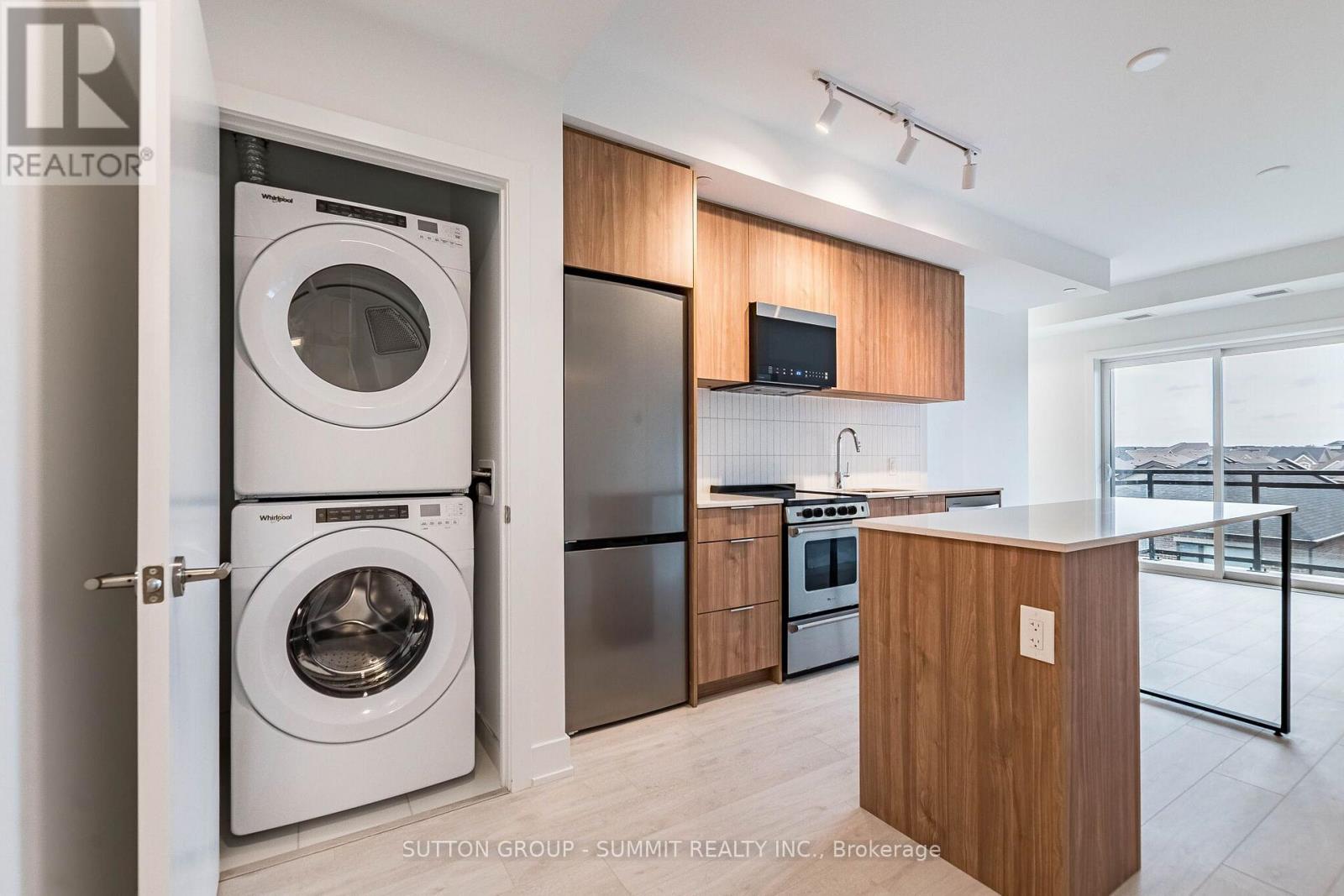421 - 3008 William Cutmore Boulevard, Oakville, Ontario  L6H 8A4 - Photo 10 - W13854556