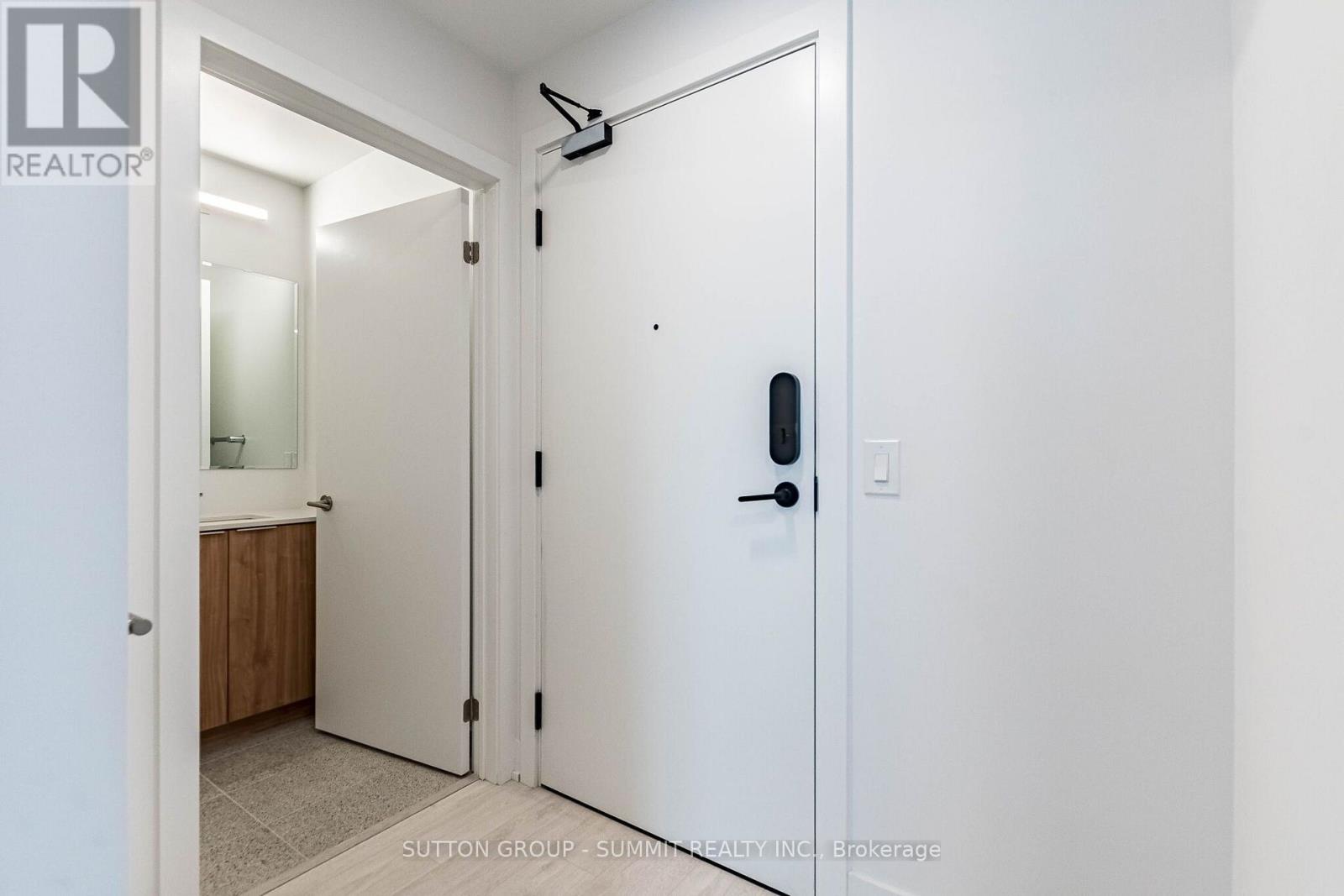 421 - 3008 William Cutmore Boulevard, Oakville, Ontario  L6H 8A4 - Photo 8 - W13854556