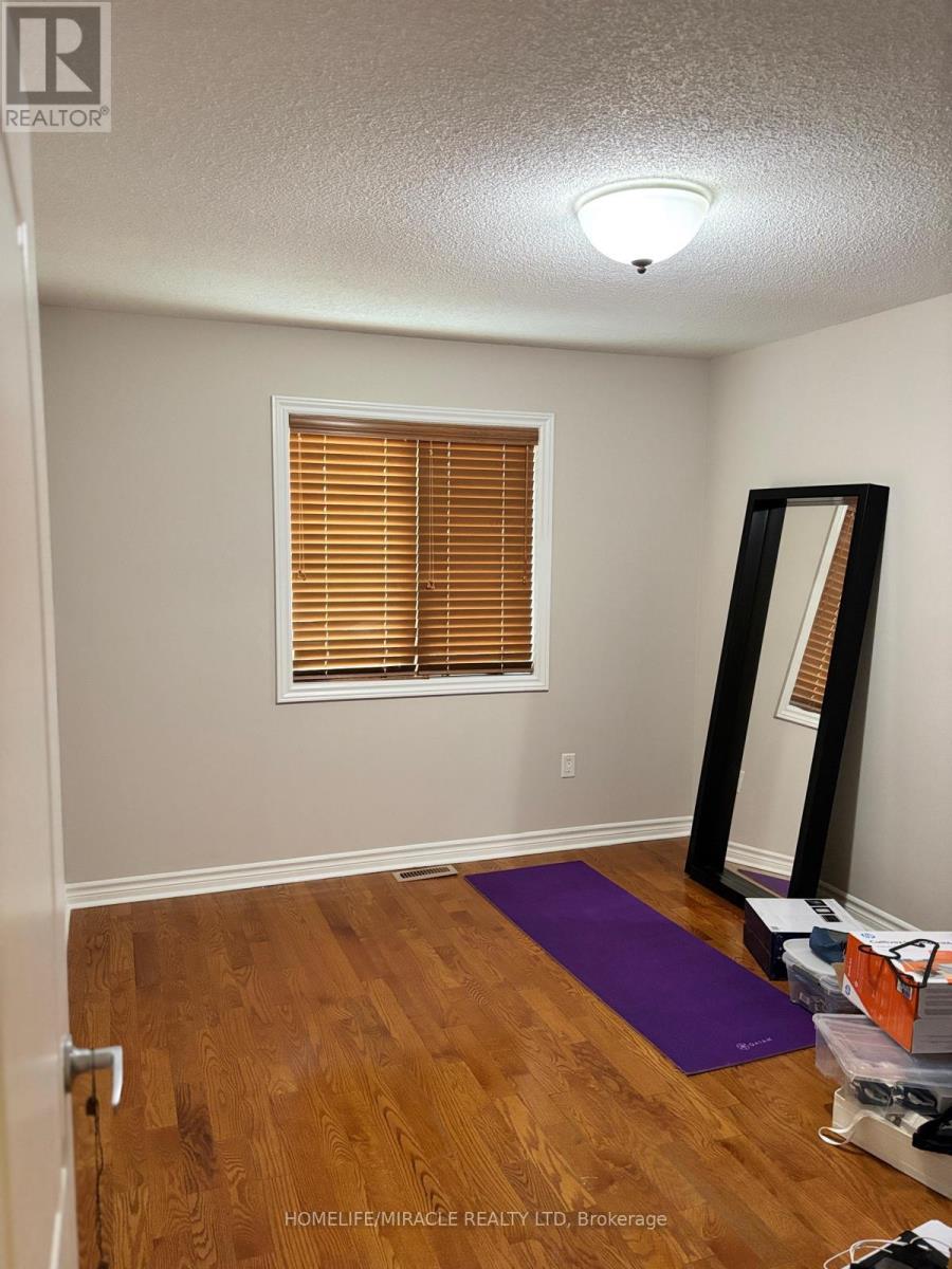 820 Othello Court, Mississauga (Meadowvale Village), Ontario  L5W 1H2 - Photo 5 - W13854596