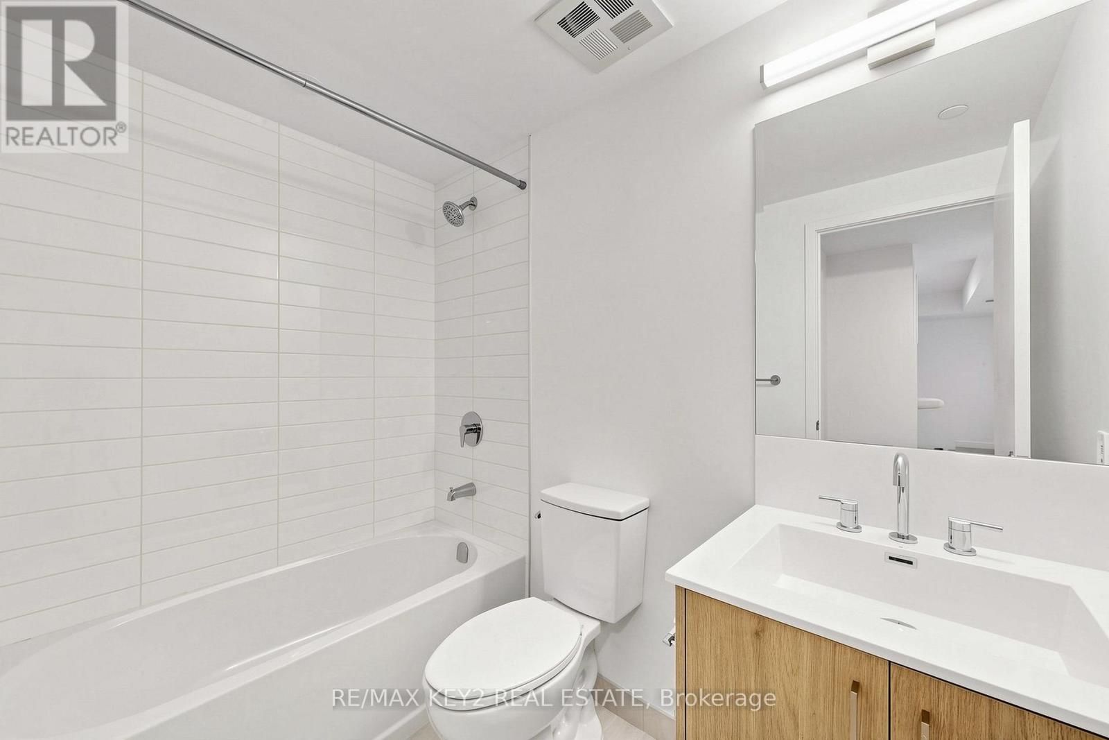 206 - 4010 Eglinton Avenue W, Toronto, Ontario  M9A 0G5 - Photo 24 - W13854656