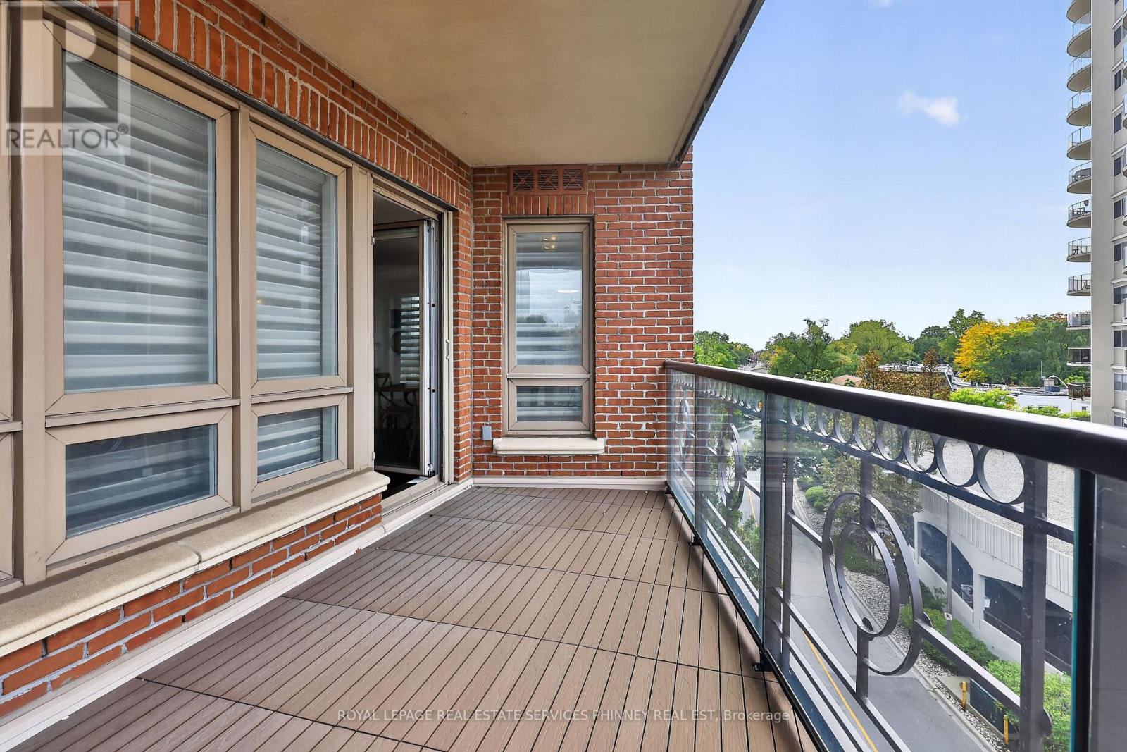 604 - 111 Forsythe Street, Oakville (Co Central), Ontario  L6K 3J9 - Photo 11 - W13854668