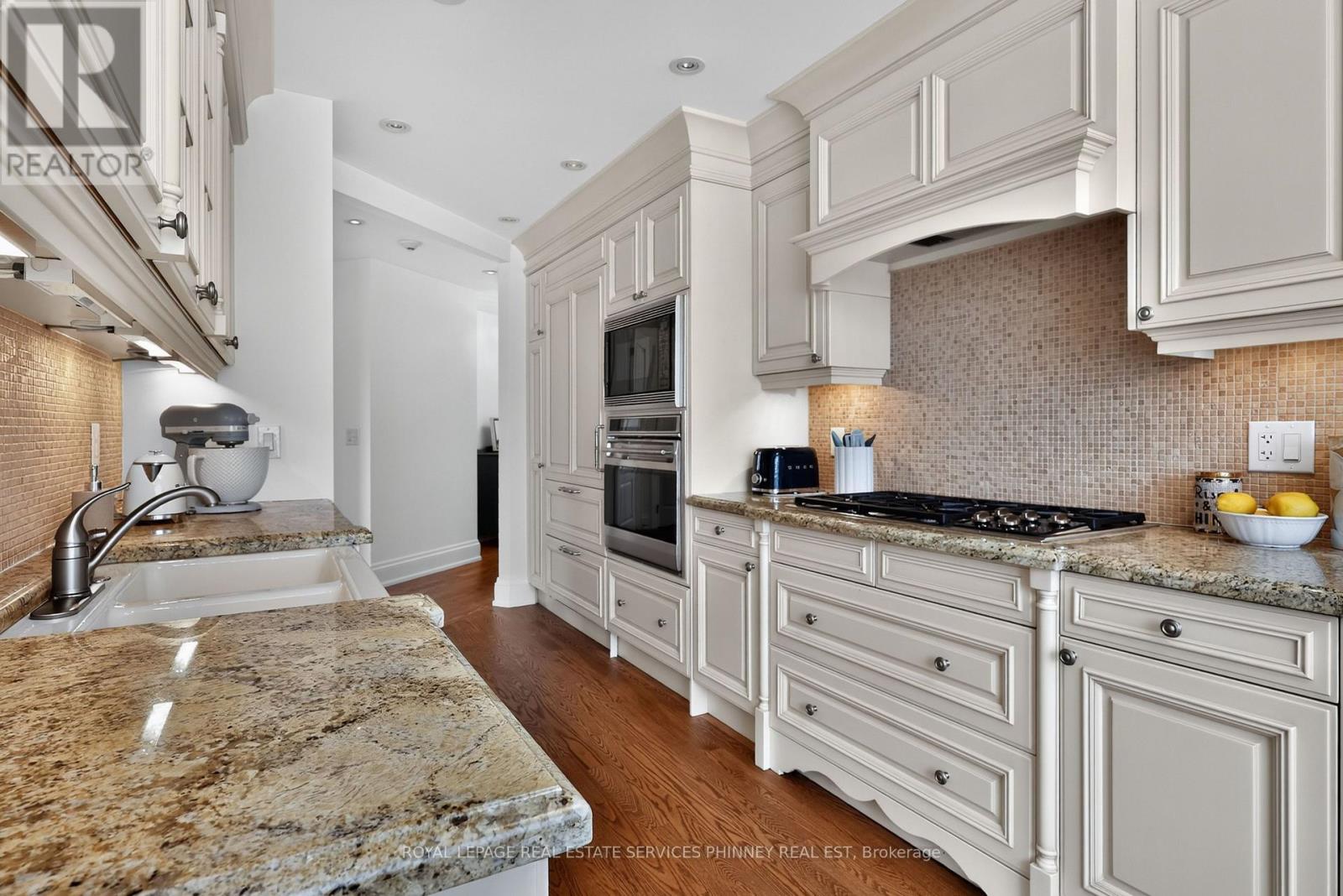 604 - 111 Forsythe Street, Oakville (Co Central), Ontario  L6K 3J9 - Photo 14 - W13854668