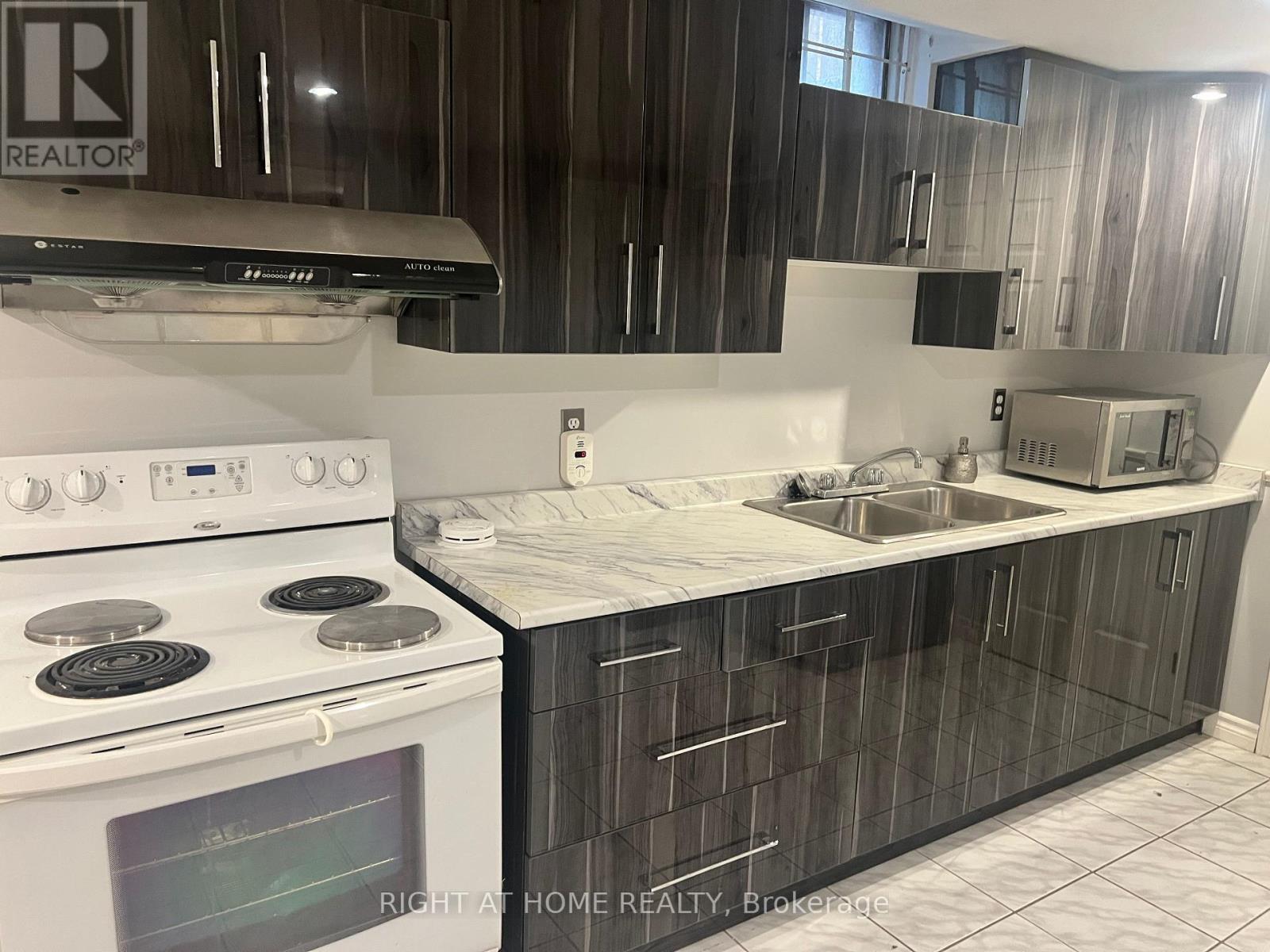 Basement - 272 Nahani Way, Mississauga, Ontario  L4Z 3B7 - Photo 6 - W13544846