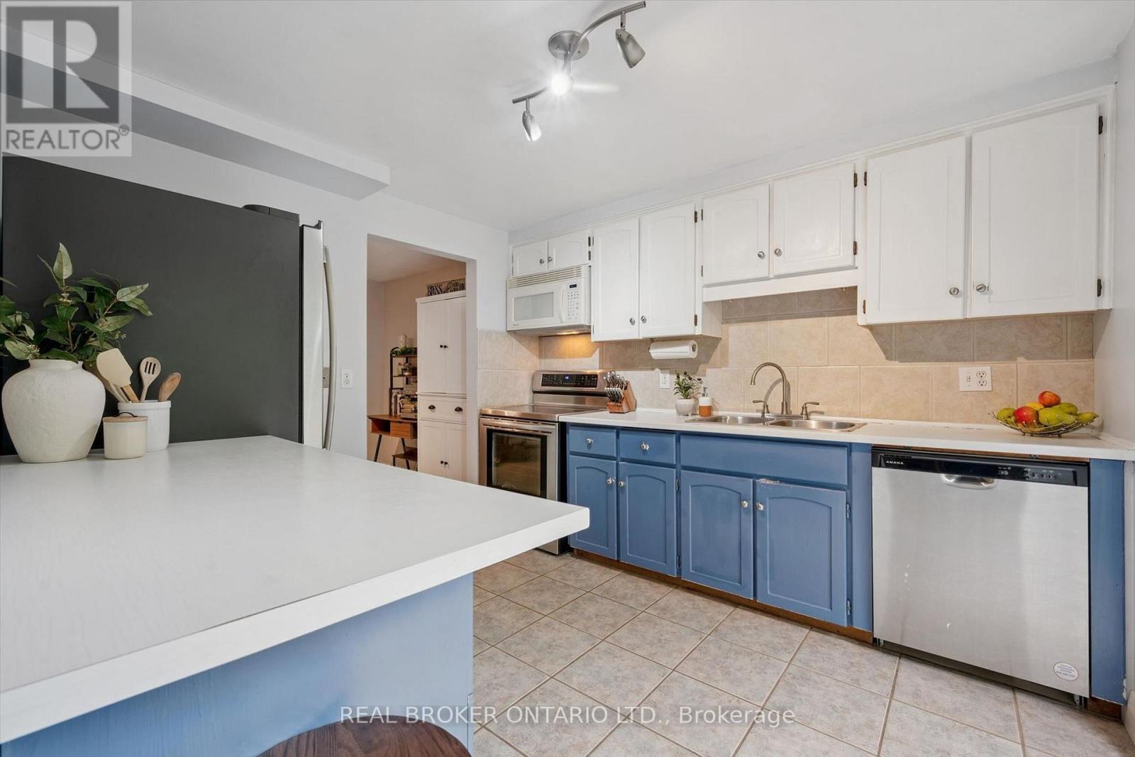 339 Strathallan Street, Centre Wellington (Fergus), Ontario  N1M 3K8 - Photo 7 - X13854530