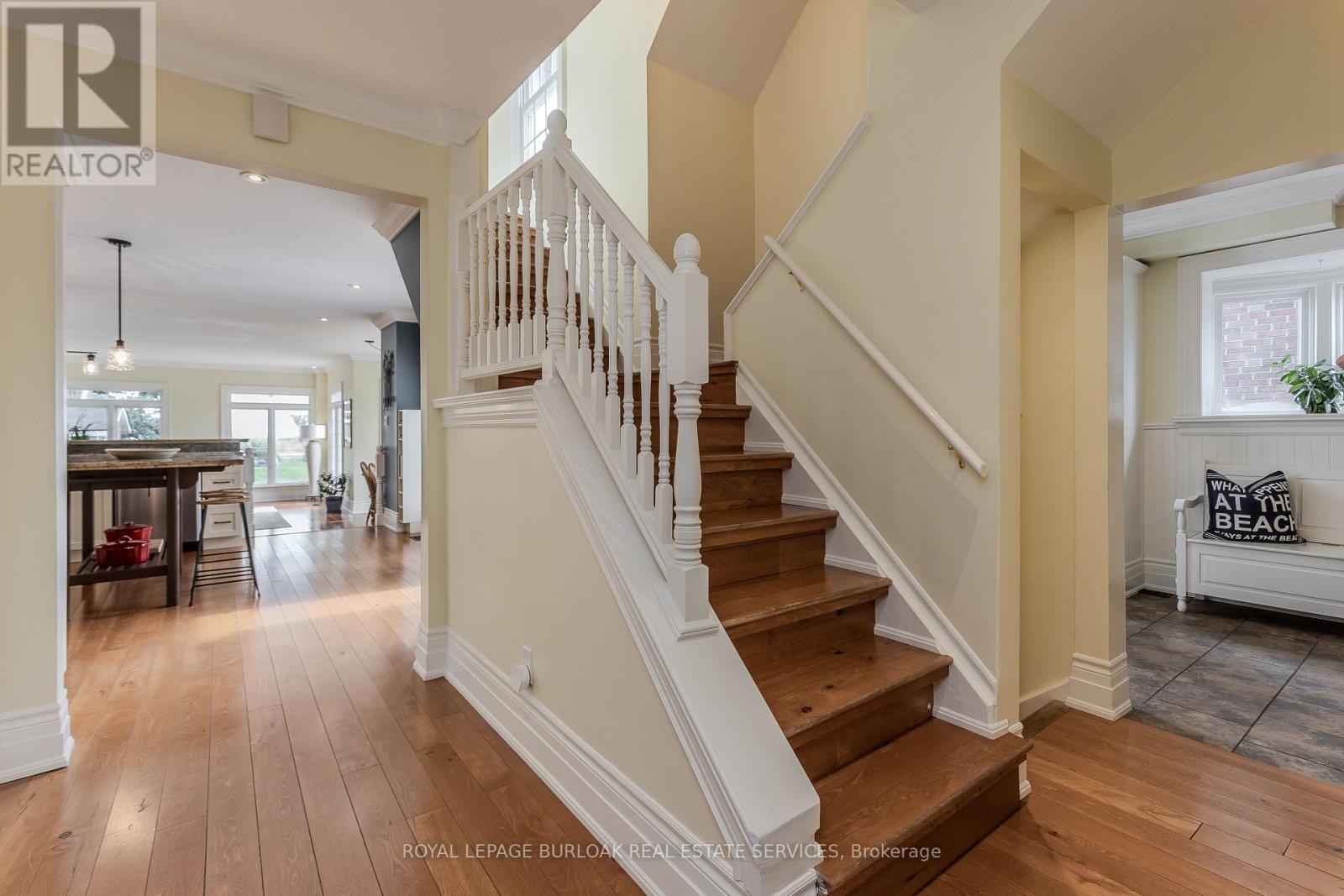 849 Beach Boulevard, Hamilton (Hamilton Beach), Ontario  L8H 6Z5 - Photo 17 - X13854560