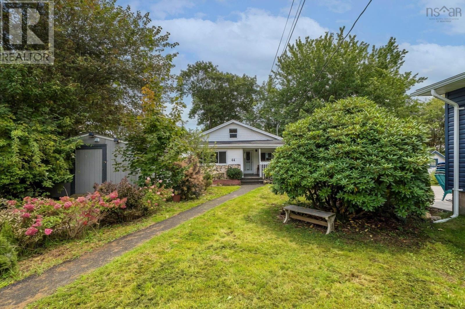 44 Courtney Road, Dartmouth, Nova Scotia  B3A 4B8 - Photo 3 - 202624942