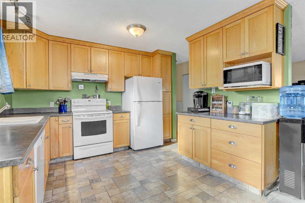 10411 103 Avenue, Hythe, Alberta  T0H 2C0 - Photo 9 - A2349044