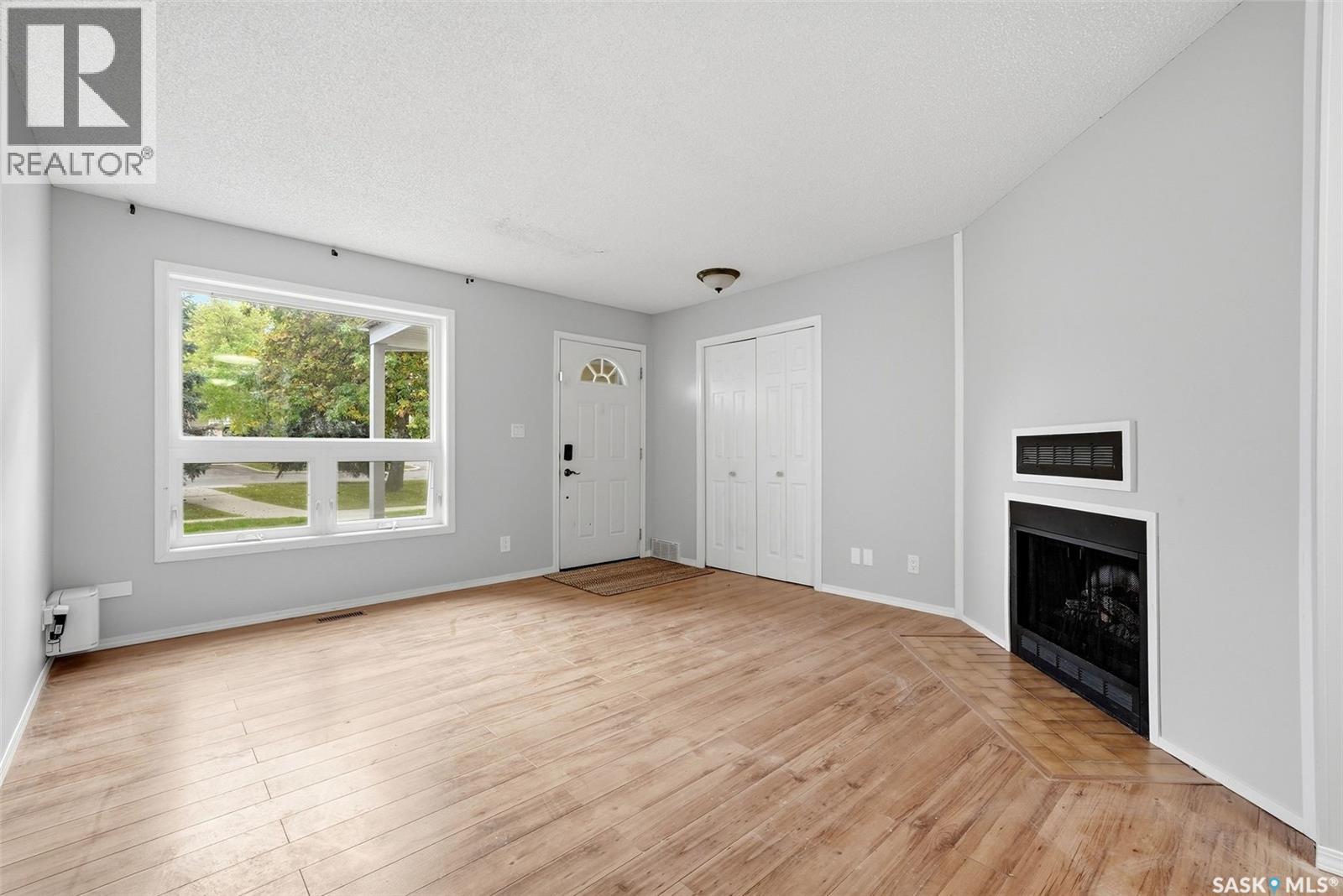104 Cedar Meadow Drive, Regina, Saskatchewan  S4X 3J6 - Photo 4 - SK050208