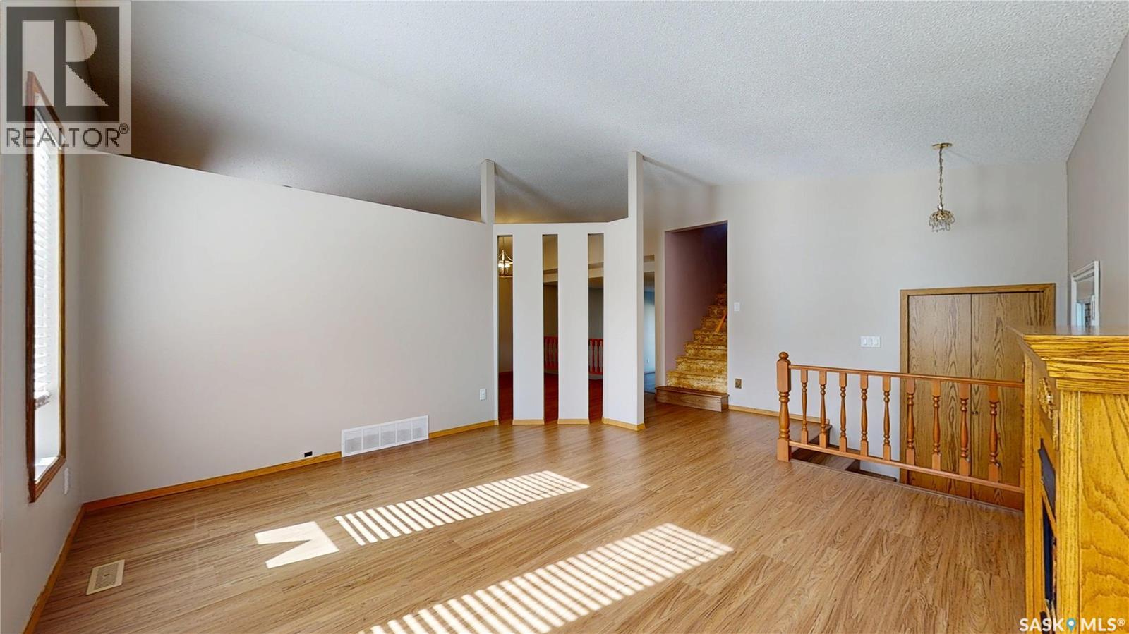 6418 Dalgliesh Drive, Regina, Saskatchewan  S4X 2R2 - Photo 3 - SK050197