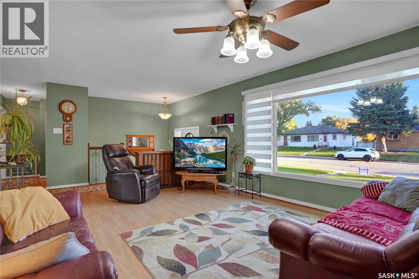 972 Simcoe Street, Moose Jaw, Saskatchewan  S4P 0J3 - Photo 6 - SK050154