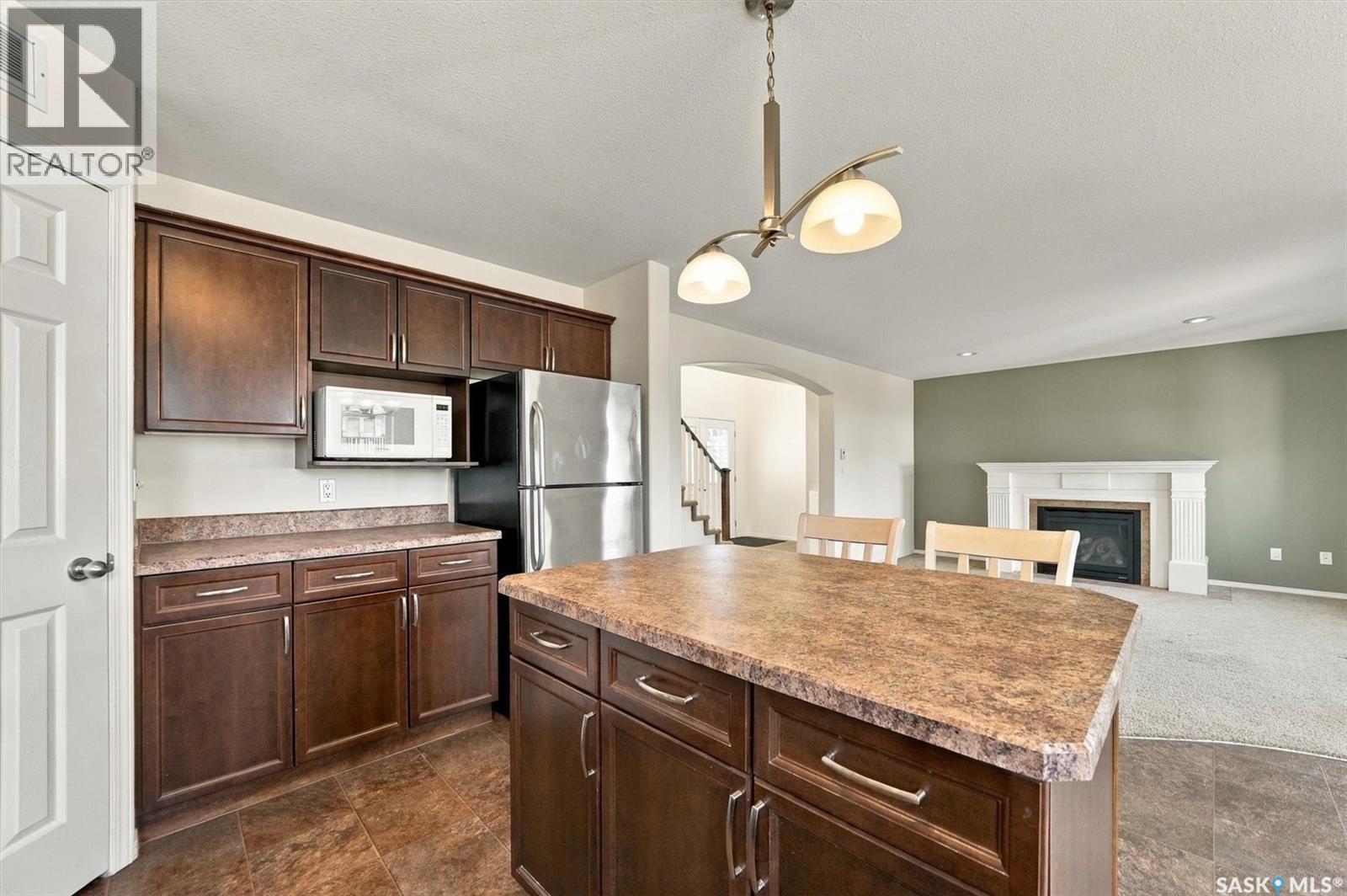 319 Allwood Crescent, Saskatoon, Saskatchewan  S7R 0A4 - Photo 6 - SK050075