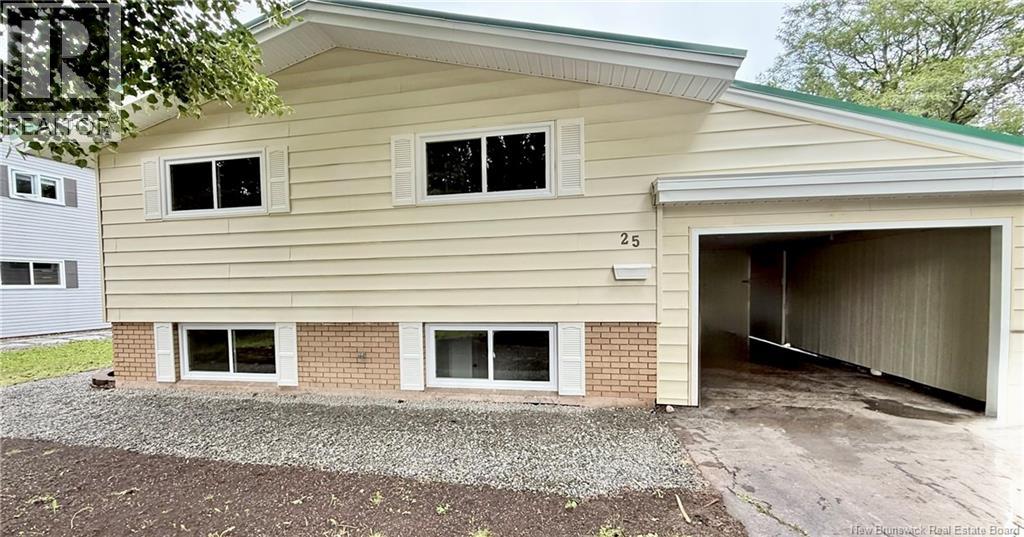 25 Vista Drive, Moncton, New Brunswick  E1A 4L6 - Photo 1 - NB148343
